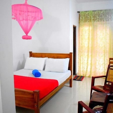 Lion Rest Hotel Anuradhapura Kültér fotó