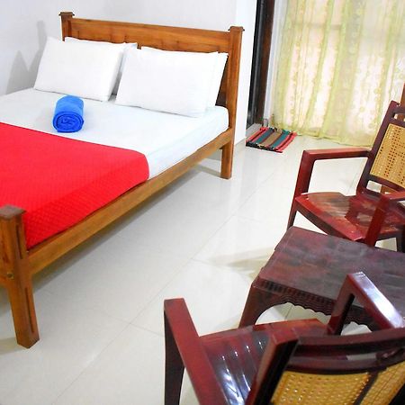 Lion Rest Hotel Anuradhapura Kültér fotó