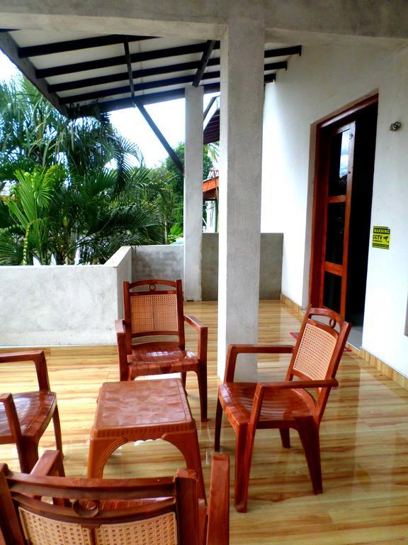 Lion Rest Hotel Anuradhapura Kültér fotó