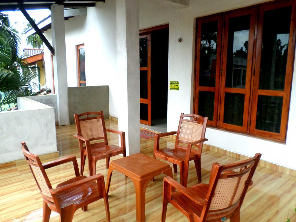 Lion Rest Hotel Anuradhapura Kültér fotó