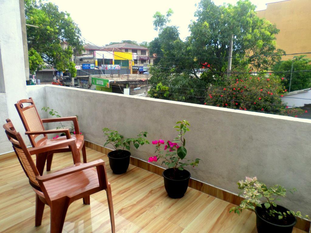 Lion Rest Hotel Anuradhapura Kültér fotó