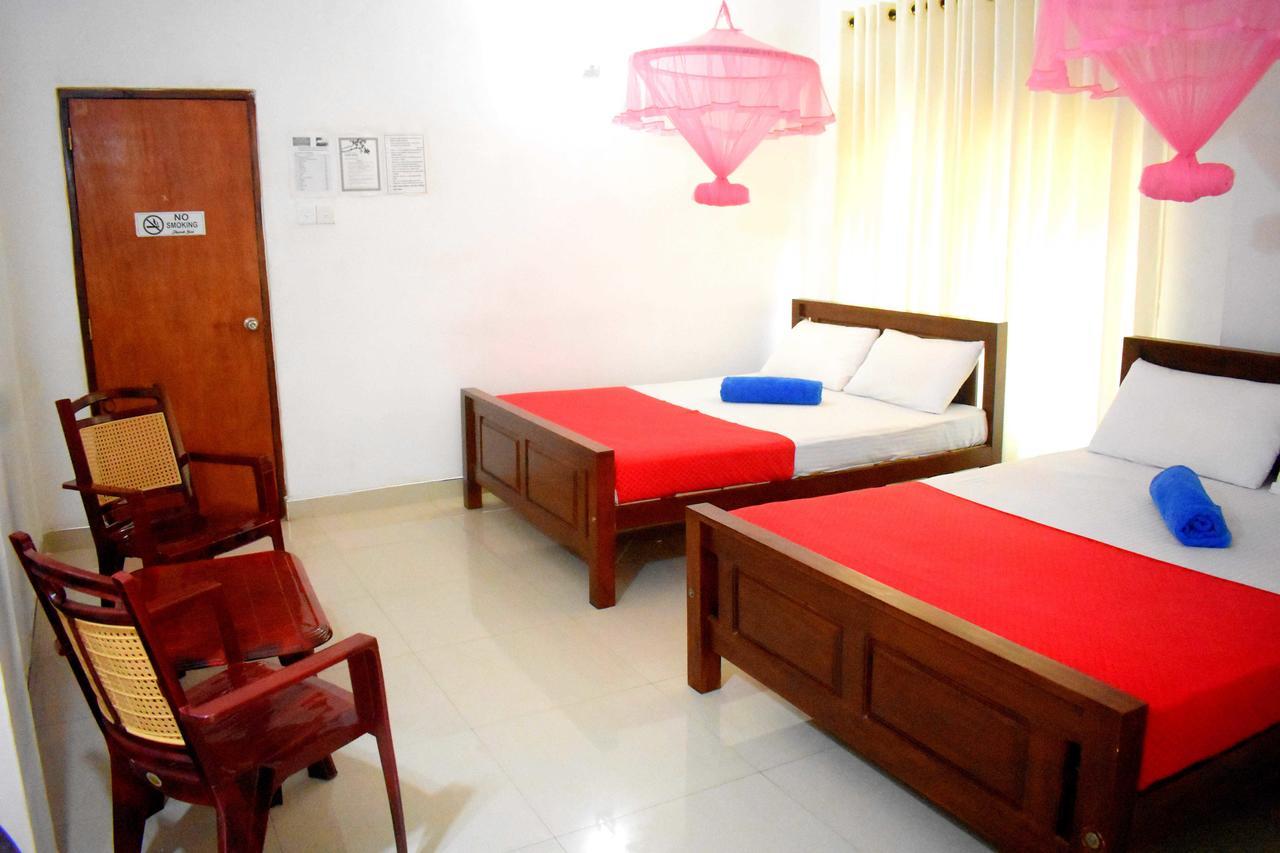 Lion Rest Hotel Anuradhapura Kültér fotó