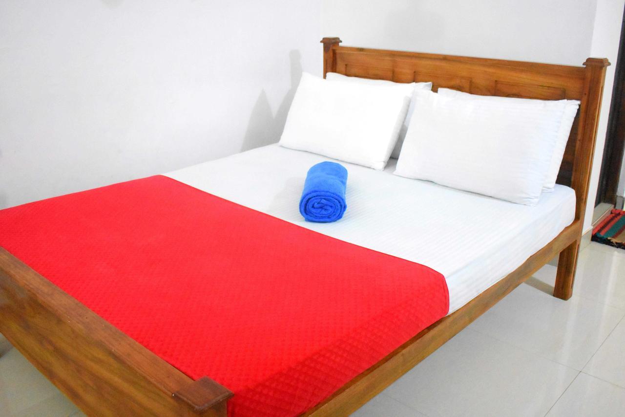 Lion Rest Hotel Anuradhapura Kültér fotó