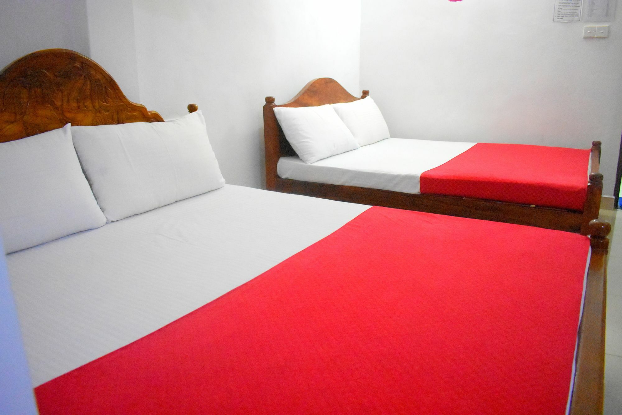Lion Rest Hotel Anuradhapura Kültér fotó